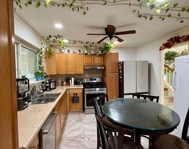 1795 San Andra Drive - Photo Thumbnail 8