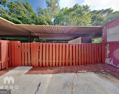 1963 Whitehall Forest Court Se - Photo Thumbnail 17