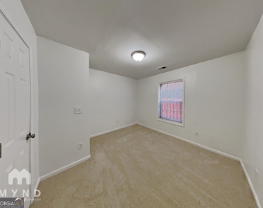 1963 Whitehall Forest Court Se - Photo Thumbnail 9