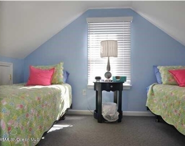 429 Euclid Avenue - Photo Thumbnail 8