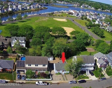 429 Euclid Avenue - Photo Thumbnail 10