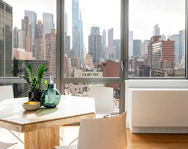 West 57th Street - Photo Thumbnail 1