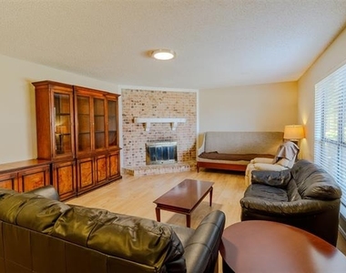 2614 Saint George Drive - Photo Thumbnail 1