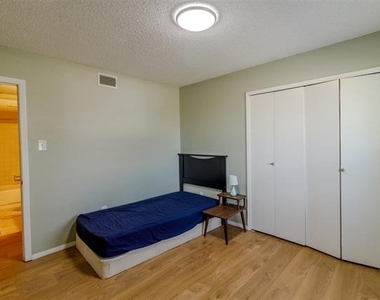 2614 Saint George Drive - Photo Thumbnail 16