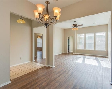 110 Windy Knoll Lane - Photo Thumbnail 4