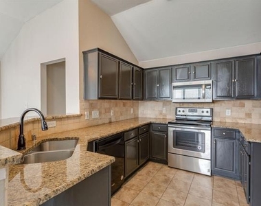 110 Windy Knoll Lane - Photo Thumbnail 7