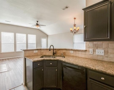 110 Windy Knoll Lane - Photo Thumbnail 8