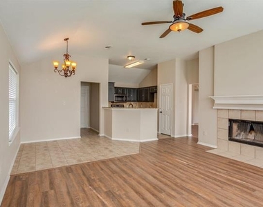 110 Windy Knoll Lane - Photo Thumbnail 11