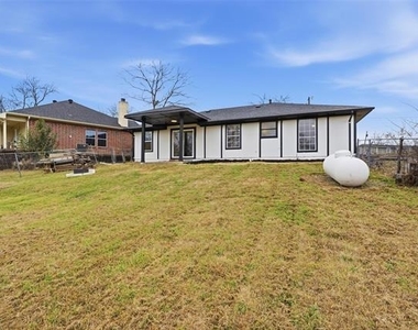 763 Lakeside Drive - Photo Thumbnail 29