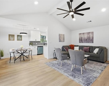 763 Lakeside Drive - Photo Thumbnail 3