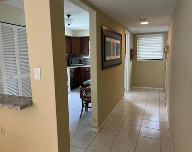 445 Se 21st Avenue - Photo Thumbnail 3