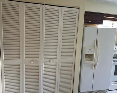 445 Se 21st Avenue - Photo Thumbnail 8