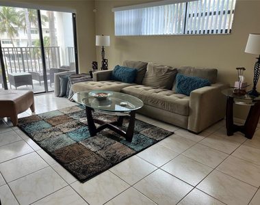 445 Se 21st Avenue - Photo Thumbnail 10