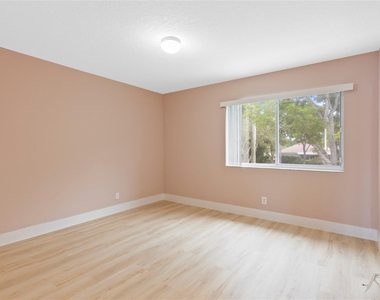 1186 Sw 44th Avenue - Photo Thumbnail 10