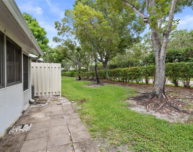 1186 Sw 44th Avenue - Photo Thumbnail 24