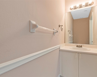 1186 Sw 44th Avenue - Photo Thumbnail 19