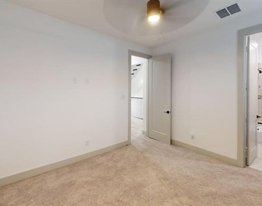 2635 Carmelita Street - Photo Thumbnail 10