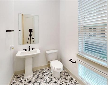 2635 Carmelita Street - Photo Thumbnail 15