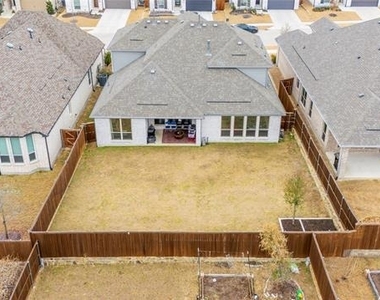 1700 Hydrangea Lane - Photo Thumbnail 39