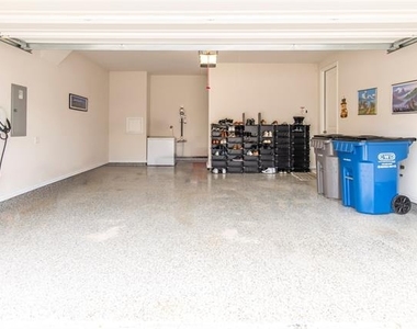 1700 Hydrangea Lane - Photo Thumbnail 34