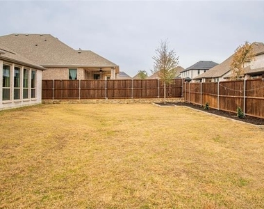 1700 Hydrangea Lane - Photo Thumbnail 36