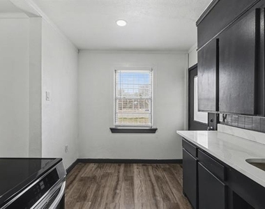 2939 Timberline Drive - Photo Thumbnail 13