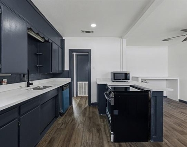 2939 Timberline Drive - Photo Thumbnail 10