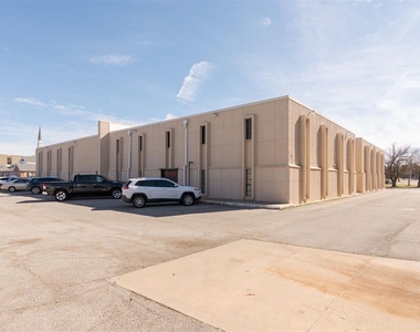 3801 Nw 63rd Street - Photo Thumbnail 1