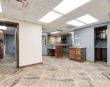 3801 Nw 63rd Street - Photo Thumbnail 6