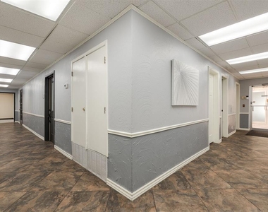 3801 Nw 63rd Street - Photo Thumbnail 9