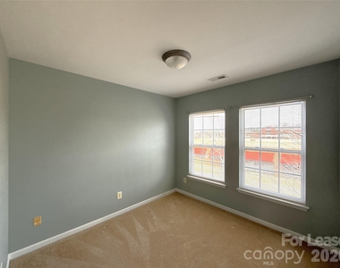 7023 Brighton Park Drive - Photo Thumbnail 20