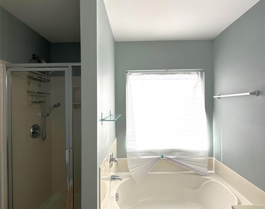 7023 Brighton Park Drive - Photo Thumbnail 16