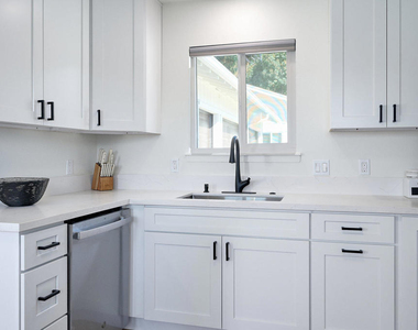 97 Everett Street - Photo Thumbnail 8