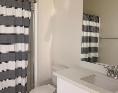 711 Winchester Drive - Photo Thumbnail 56
