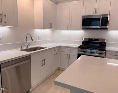 711 Winchester Drive - Photo Thumbnail 30