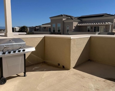 711 Winchester Drive - Photo Thumbnail 57