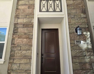 711 Winchester Drive - Photo Thumbnail 1