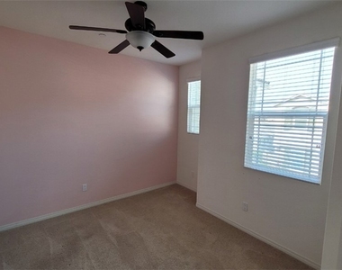 22056 Windham Way - Photo Thumbnail 10