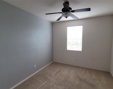 22056 Windham Way - Photo Thumbnail 16
