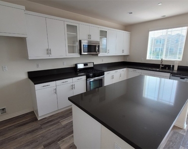 22056 Windham Way - Photo Thumbnail 7