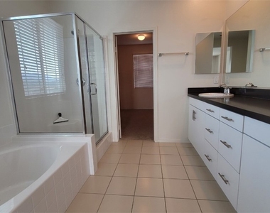 22056 Windham Way - Photo Thumbnail 24
