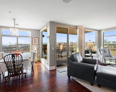 1019 Costa Pacifica Way - Photo Thumbnail 10