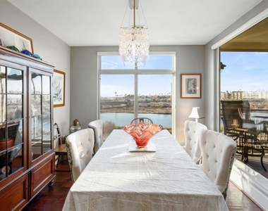 1019 Costa Pacifica Way - Photo Thumbnail 9