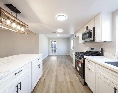 21231 Corwin - Photo Thumbnail 12