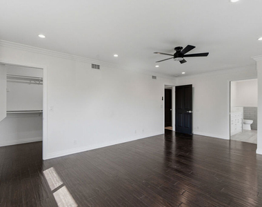 1301 Angelus Avenue - Photo Thumbnail 27