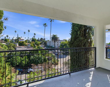 1301 Angelus Avenue - Photo Thumbnail 31