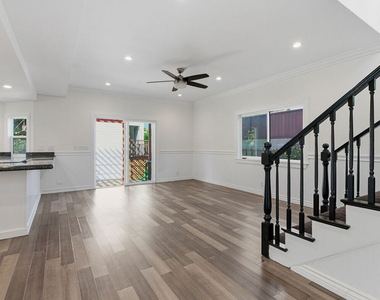 1301 Angelus Avenue - Photo Thumbnail 11