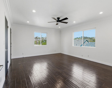1301 Angelus Avenue - Photo Thumbnail 22