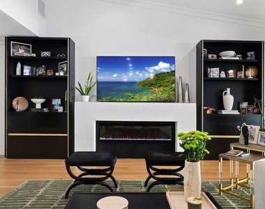2120 San Ysidro Drive - Photo Thumbnail 8