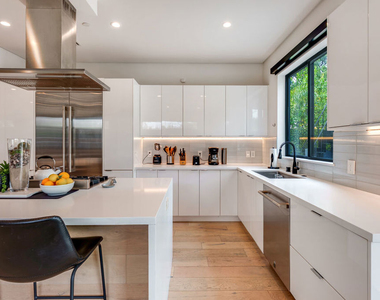 18589 Linnet Street - Photo Thumbnail 9